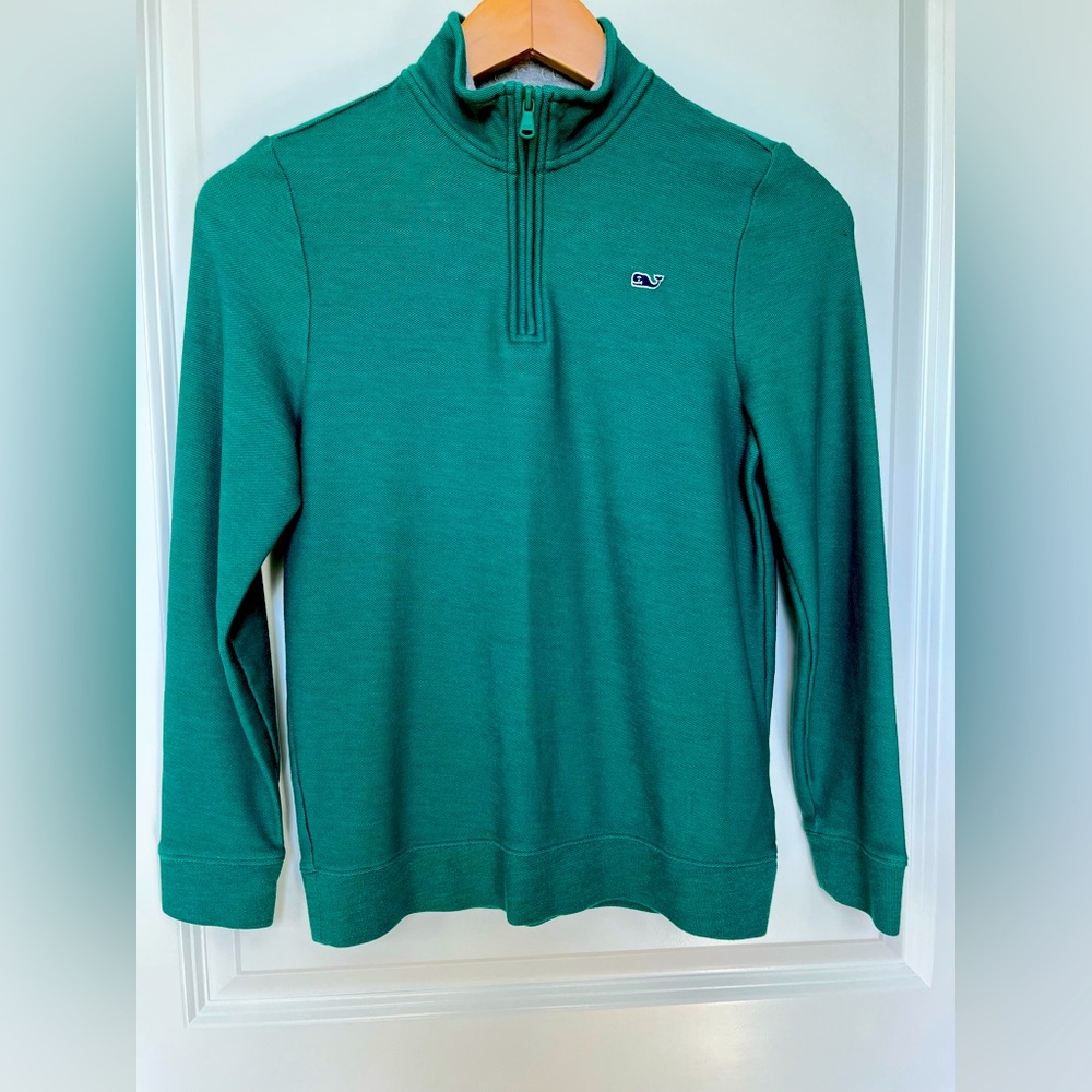 Boys Vineyard Vines Quarter Zip top, size Medium, gently used.